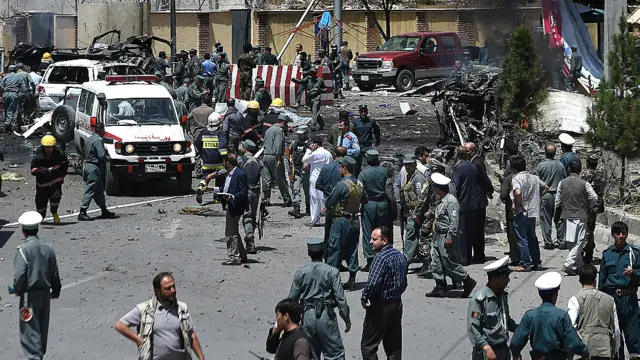 ابھی تک دھماکے کی ذمہ داری کسی گروہ کی طرف سے قبول نہیں کی گئی ہے لیکن اس سے قبل کابل شہر میں ہونے والے دھماکے تین دھماکوں میں سے ایک کی ذمہ داری طالبان نے قبول کی تھی۔ اس دھماکے میں 50 افراد ہلاک ہو گئے تھے۔