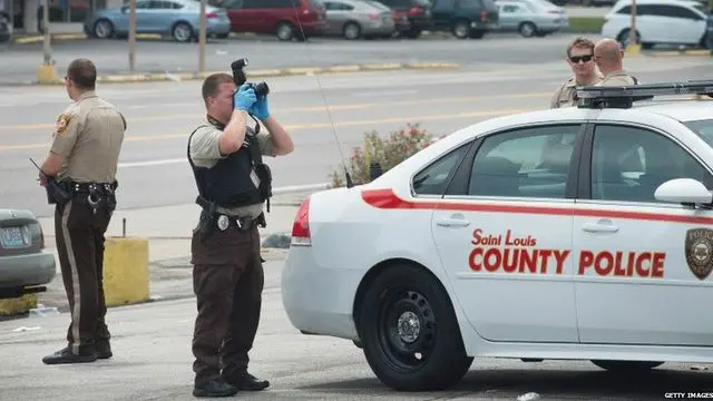 فائرنگ کرنے والے مبینہ شخص کا نام تھیروں ہیرس ہے اور اُس کی عمر 18 برس ہے:پولیس