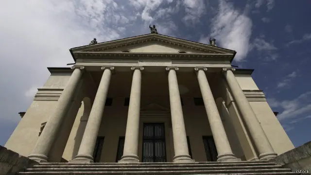 La Rotonda bangunan yang memadukan seni dan arstiektur serta simbol relijius. 