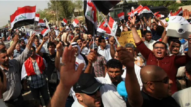 جاءت حزمة الاصلاحات استجابة لمظاهرات جماهيرية حاشدة شهدها عدد من المدن العراقية