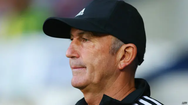 Tony Pulis es uno de los entrenadores más reconocidos de la Liga Premier, aunque su estilo de fútbol no sea siempre del agrado del aficionado.