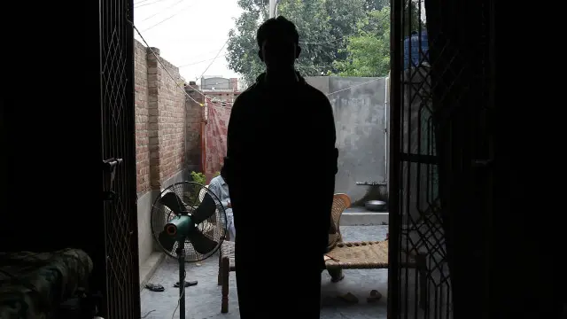 منگل کو بچوں کو جنسی تشدد کا نشانہ بنانے کے واقعات کے سلسلے میں مزید چار افراد نے تھانے میں درخواست دی ہے