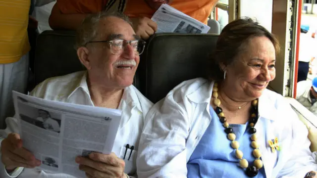 گارشیا مارکیز اور ان کی اہلیہ مرسڈیز بارشا کی سنہ 2013 میں لی گئی تصویر