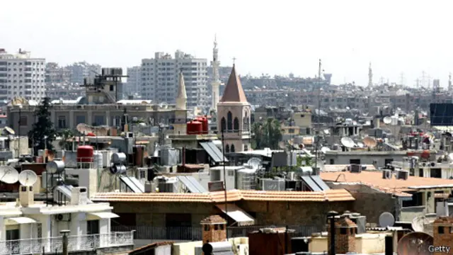 دمشق گهگاه زیر آتشباری مخالفان حکومت قرار میگیرد