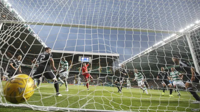 "Qarabağ" Çempionlar Liqası təsnifat mərhələsində iki oyunun nəticəsinə görə Şotlandiyanın "Celtic" klubuna məğlub olub