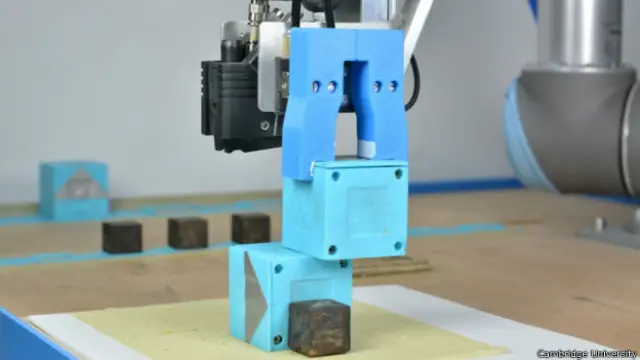 "Роботы-малыши", созданные роботом