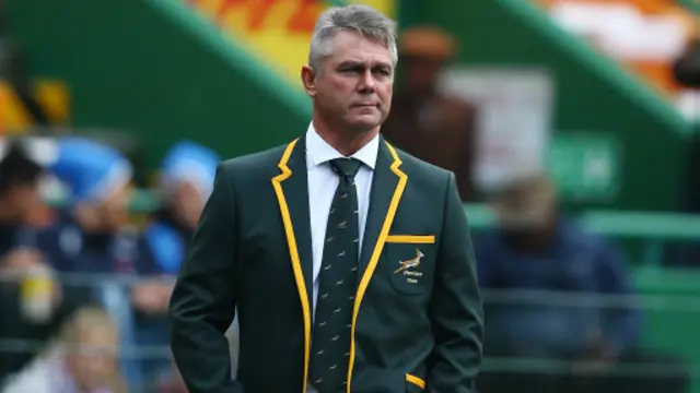 "Je ne fais pas attention à la couleur mais simplement aux meilleurs joueurs", s’est défendu Meyer.