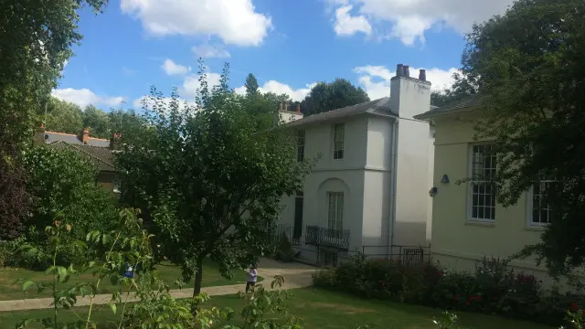 济慈图书馆位于北伦敦济慈故居。