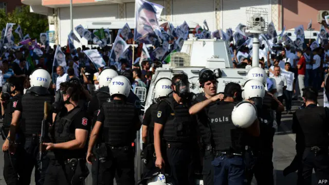 تعد ديار بكر ذات الغالبية التركية مركزا للاحتجاجات المؤيدة لحزب العمال الكردي في تركيا