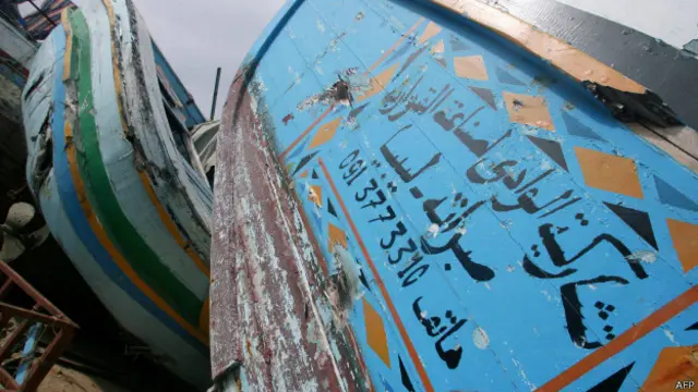 بیشتر غیر قانونی تارکین وطن کشتیوں کے ذریعے اٹلی اور یونان پہنچتے ہیں