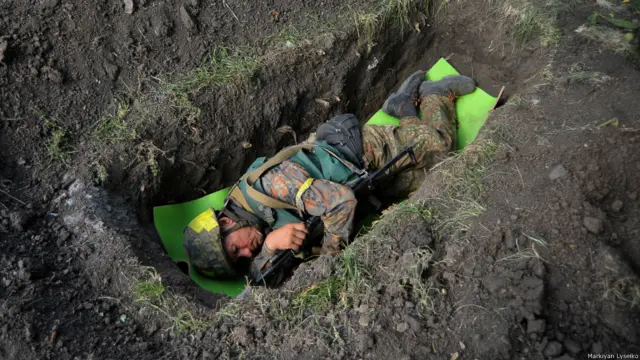 Іловайськ, іловайськ річниця, іловайськ виставка, іловайський котел, іловайськ котел