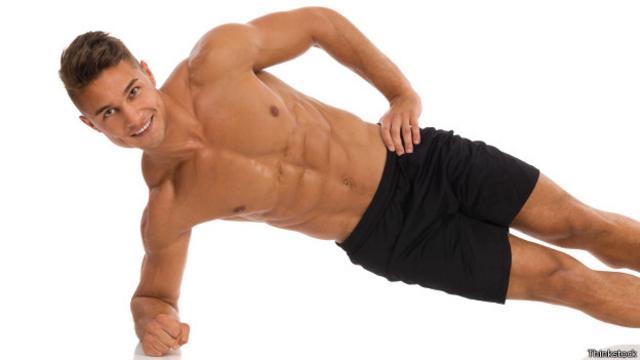 La plancha lateral ayuda a desarrollar otros músculos abdominales.