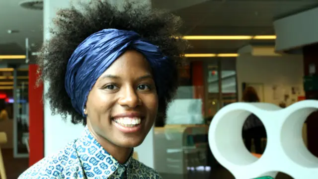 Sammy Aki est basée à Londres mais explore les marchés, foires et magasins spécialisés aux quatre coins du monde