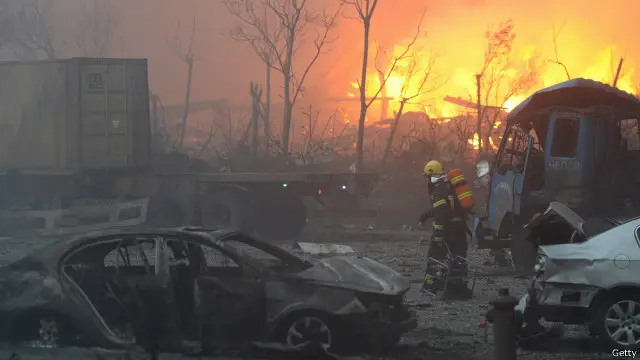 pemadam kebakaran tianjin