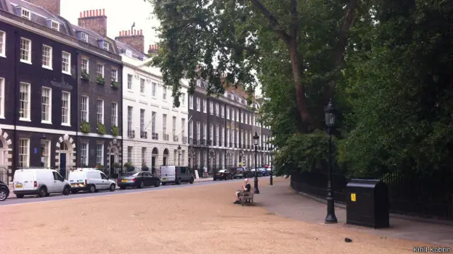 Бэдфорд-сквэр