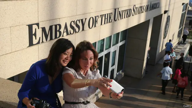 Kedutaan AS di Havana, Kuba, dibuka untuk pertama kalinya dalam 54 tahun.