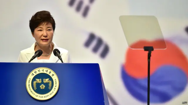 Güney Kore Devlet Başkanı Park, ordusuna 'hazırlıklı olmaları' talimatını verdi.