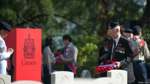 蔡彼得悼念参与香港战役的军人。