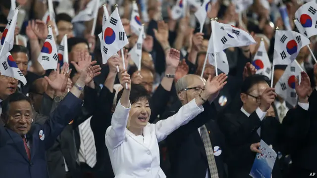 Presiden Korsel Park Geun-hye menyeru kepada Jepang untuk segera menyelesaikan perihal 'juugun ianfu'.