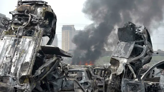 2015年8月15日 被毁坏的车辆再次发生爆炸