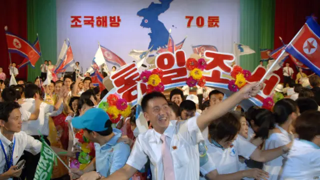 تجمع لإحياء ذكرى انتهاء الحرب العالمية الثانية