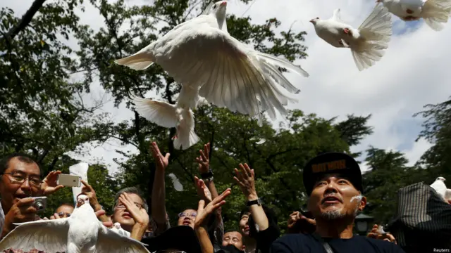 إطلاق الحمائم