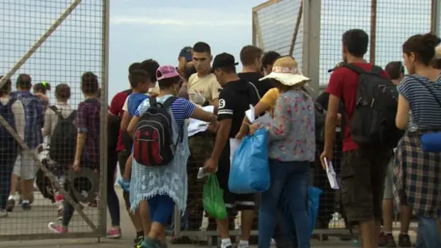 اس بات کو ماننا مشکل ہے کہ جو انھوں نے کاؤس میں پایا ہے وہ ان کے ذہنوں میں بنی تصوراتی تصویر جیسا ہے