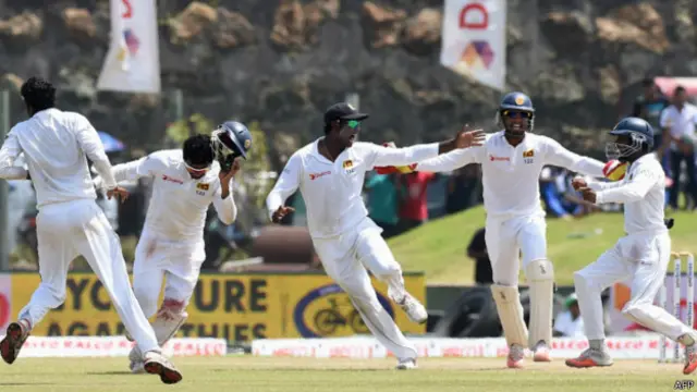 තරඟ පාවාදීමේ උත්සාහය ක්‍රීඩකයන් දෙදෙනා වහාම බලධාරීන්ට දැනුම් දුන් බව ක්‍රිකට් ආයතනය පවසයි 