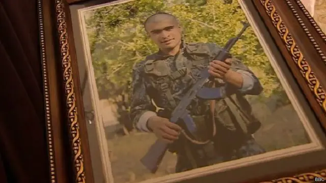 قُتل صالح أثناء التصدي لتنظيم الدولة في سوريا، لكن السلطات التركية رفضت عودة جثمانه إلى مدينته سروج