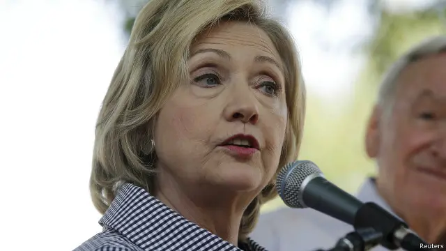 希拉里在艾奥瓦州演讲