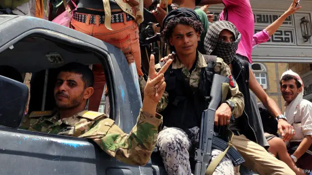 أنصار هادي يقولون إنهم سيطروا على 90 في المئة من تعز، وسط اليمن.