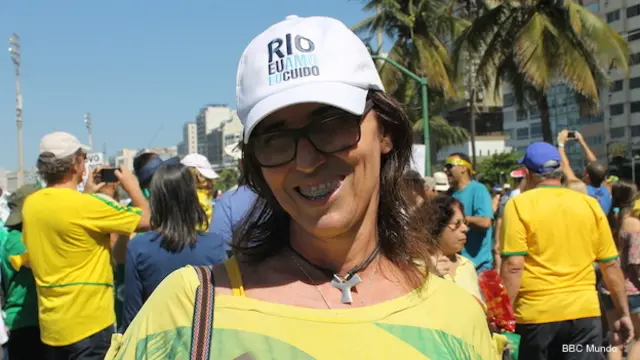 Andrea Nogueira, una manifestante contra el gobierno de Dolma Rousseff en Río de Janeiro, Brasil