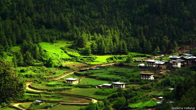 Thung lũng Haa Valey nhìn từ trên cao xuống
