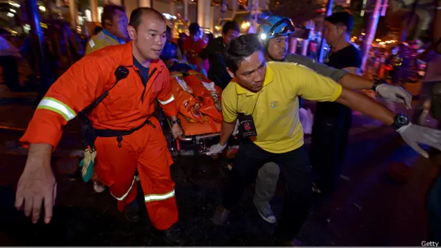 Di antara korban-korban meninggal akibat bom di Kuil Erawan, Bangkok, terdapat sejumlah warga asing.