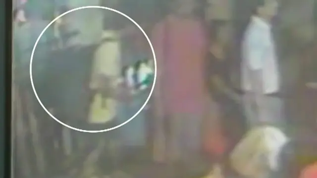 泰國警方發放錄下曼谷爆炸案嫌疑人的監控視頻（18/8/2015）