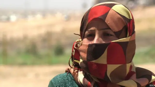 ایک رات مروا سامنے والے دروازے کی چابی چرانے میں کامیاب ہو گئیں اور وہاں سے باہر نکل آئیں