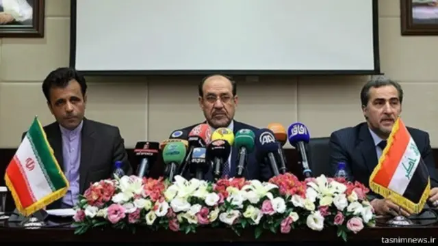 نوری مالکی (وسط) در نشست خبری خود در تهران گفت که ترکیه مقاصد توسعه طلبانه دارد و آمریکا در صدد بازگشت به عراق است