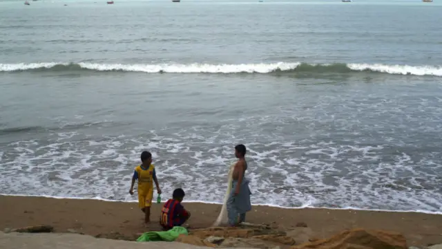 انھوں نے بتایا کہ گوادر کے ماسٹر پلان میں مقامی ماہی گیروں کو دوسری جگہ منتقل نہیں کیا جائے گا