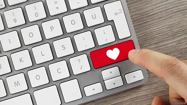 ऑनलाइन डेटिंग