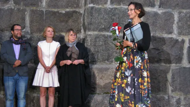 Вручение наглрады Ирине Купченко