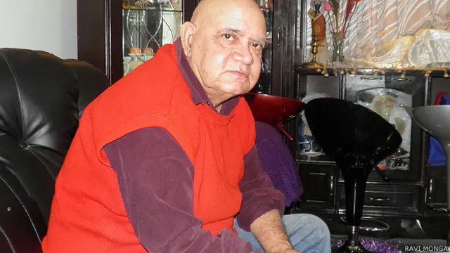 रवि मोंगा, शिखा मोंगा के पिता.