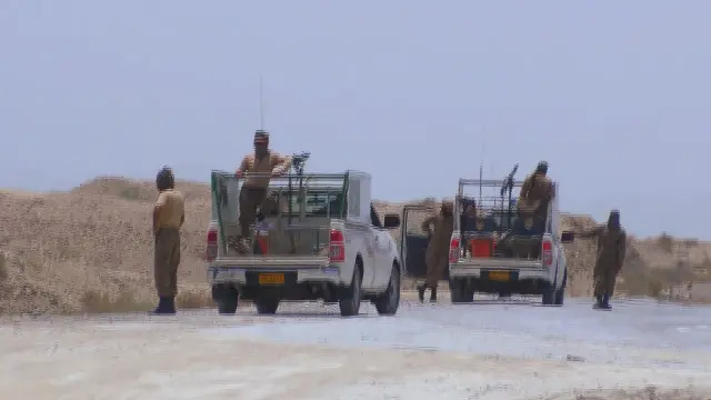 پاکستان چین اقتصادی راہداری کے سلسلے میں ان سڑکوں کی تعمیر کے دوران فوجی حکام کے مطابق پچھلے ڈیڑھ سال میں راکٹ اور بم حملوں سمیت 136 واقعات ہوئے