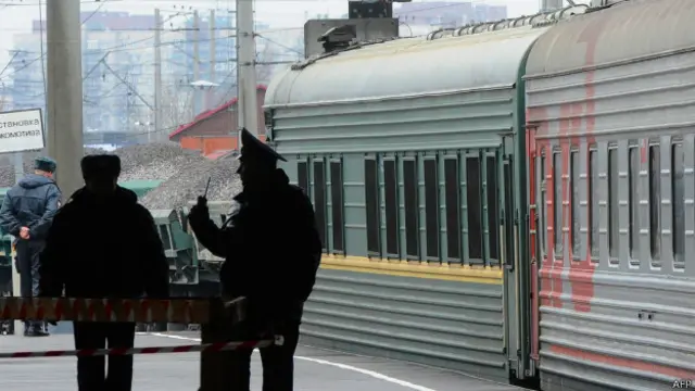 Для "Латвийских железных дорог" российские грузы обеспечивают около 70% оборота, для портов - от 70 до 80%.