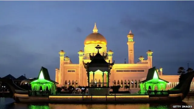 نویسندگان اعلامیه می گویند که در مساجد و مکاتب در دسترس خواهد بود