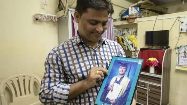 سنیل یادو کی ڈگریاں ان کی ملازمت میں ترقی نہ دے سکیں 