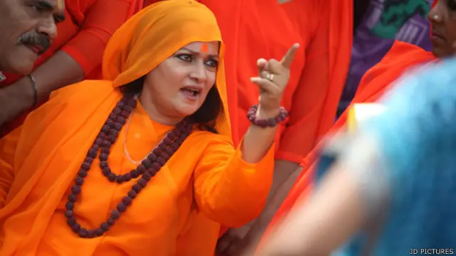 फ़िल्म काला सच का एक दृश्य