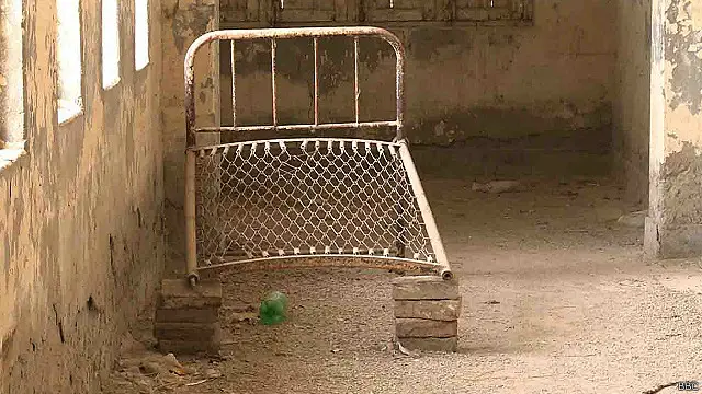 پانچ چار سال گزرنے کے باوجود یہاں کا صحت مرکز تک فعال نہیں ہوا