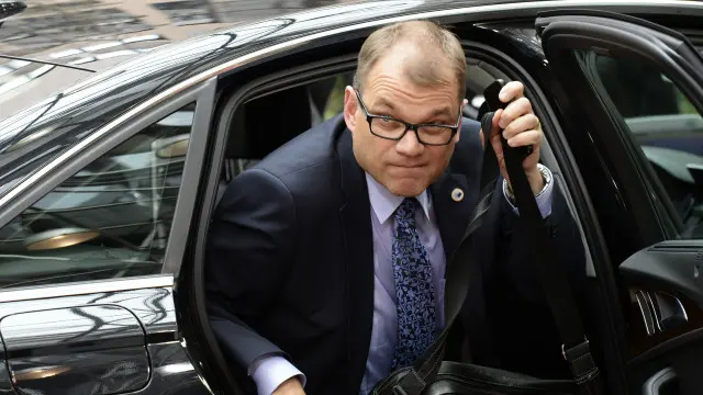 Juha Sipila kemudian meminta semua warga Finlandia menunjukkan solidaritasnya agar membantu orang-orang yang menyelamatkan diri dari perang dan konflik