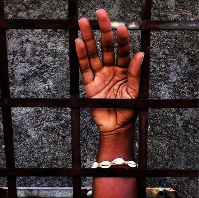 Fotografìa del artista plástico Moisés Patricio