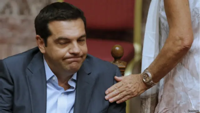 遭遇党内反叛。